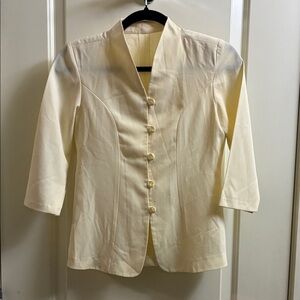 Vintage cream mandarin collar blouse 3/4 sleeve size approximate XS